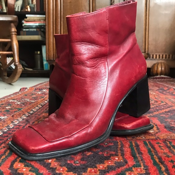 y2k red leather boots - Picture 5 of 8